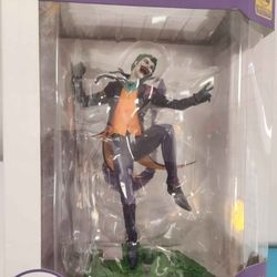 DC Core The Joker PVC Statue