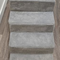 Stairs for cats or small dogs