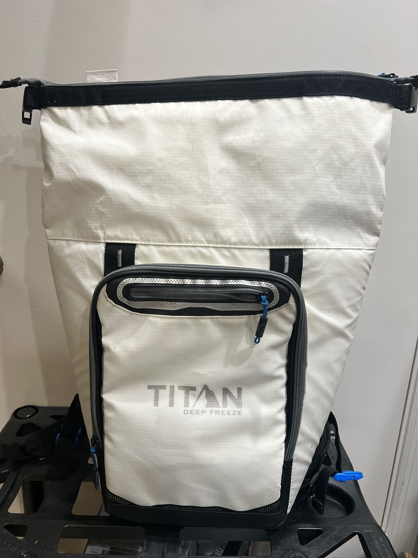 Titan by Arctic Zone Deep Freeze 13qt Roll Top Cooler Backpack