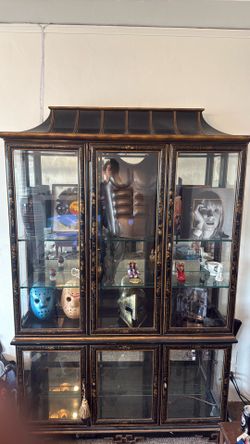 Free stuff  vanity display case