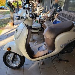 2020 Honda Cosmopolitan Less Then 2 Miles On It She Is Scared Of It