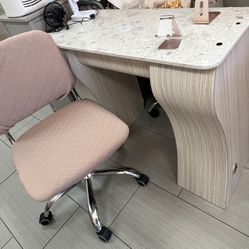 Table/ 9 Drawer Until And Quilted White Chair For Sale!!!! Lots Of Space And Drawers! Furniture Sale!!!  