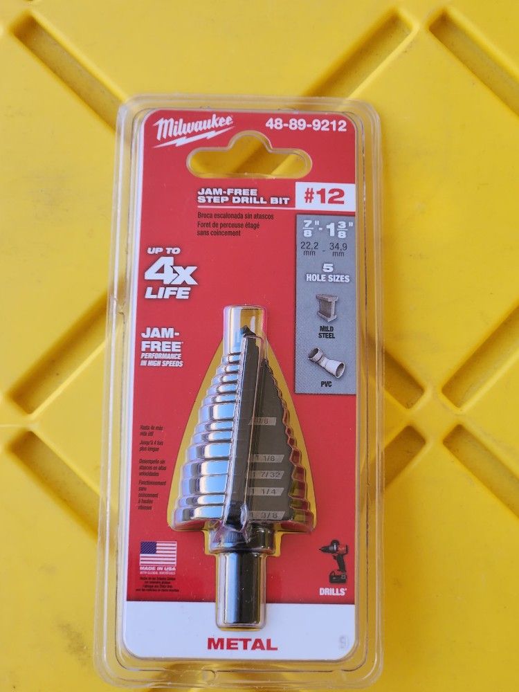 Milwaukee
7/8 in. - 1-3/8 in. #12 Black Oxide Step Drill Bit (5-Steps)