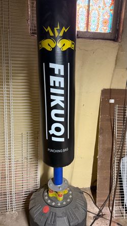 Feikuqi Freestanding Punching Bag