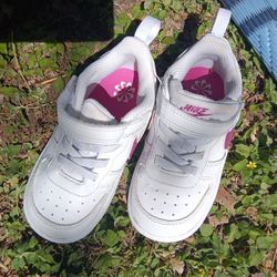 Lightly worn 7.5 girls