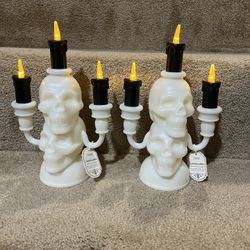 Hyde And Eek! Set of 2 Skull skeleton light up plastic Candelabra 8"