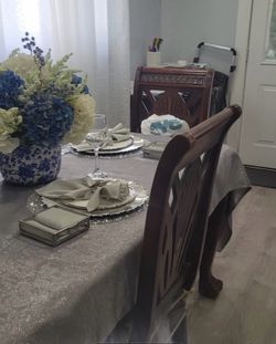 Solid Wood Dining Set price is negotiable