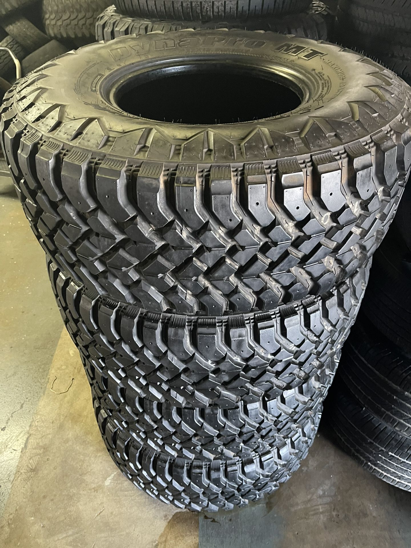 Used Set 33x12.50r15 Hankook Mud Terrain Tires