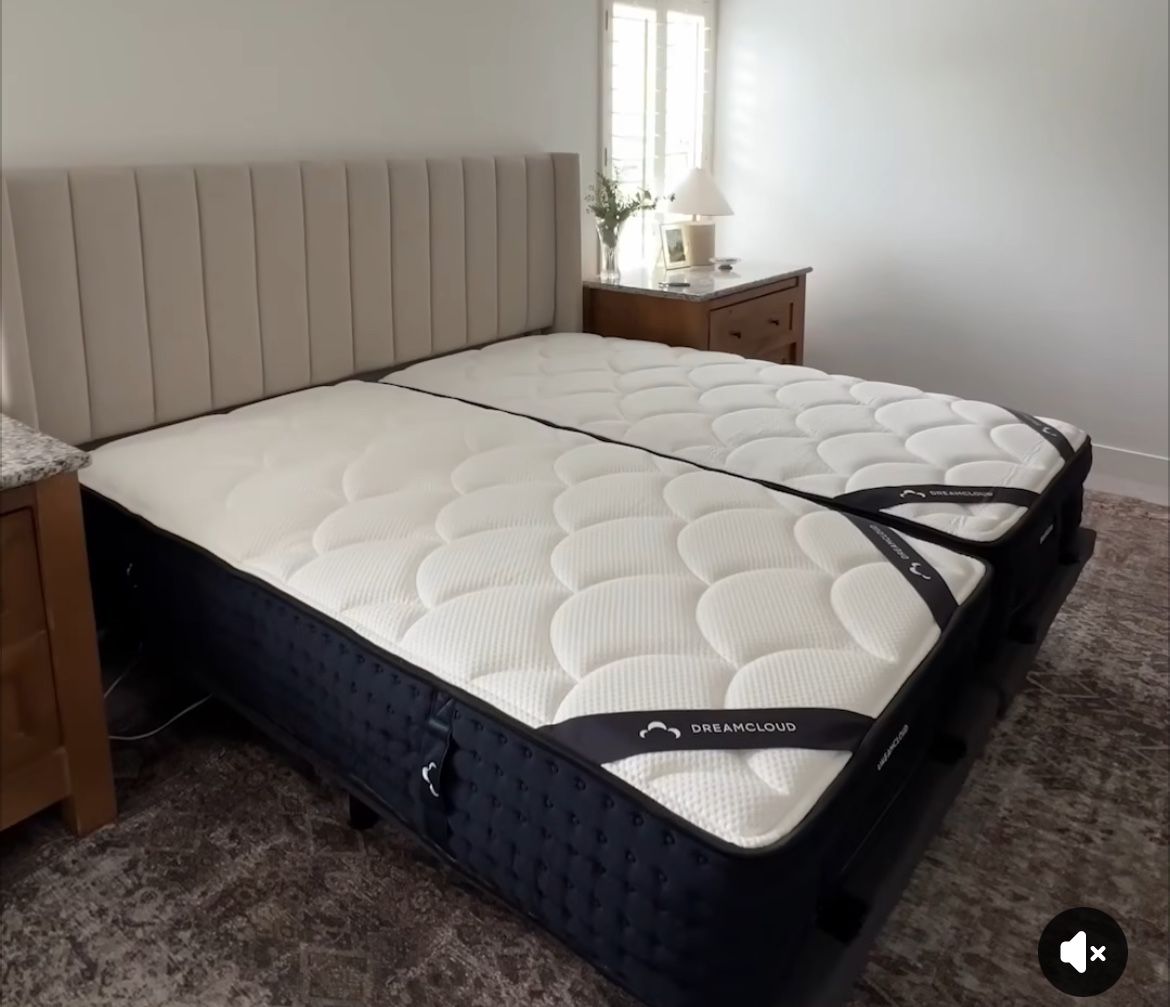 The DreamCloud Premier, Twin XL, Like New, Perfect Condition Dreamcloud, The DreamCloud Premier, Twin XL, only Asking for $225 Retails for $1,612 Us