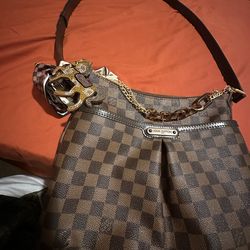 Authentic Lv crossbody purse