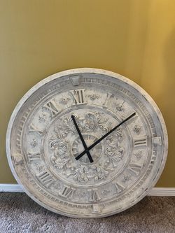 XL Heavy Resin Roman Style Clock