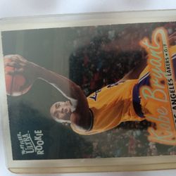 Kobe Bryant Los Angeles Lakers Ultra Rookie Fleer 96-97  Sports Card 