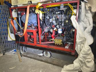 Truck mount carpet cleaner