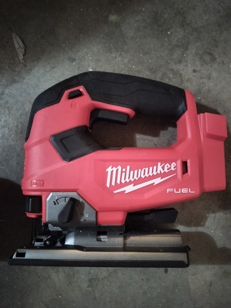 Milwaukee Fuel tools- 4 Piece set.
