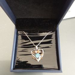 Beautiful PENDANT NECKLACE for MOM