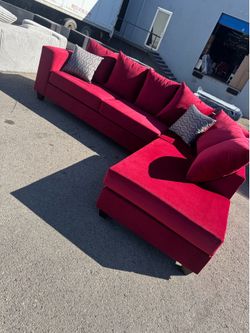 New Sectional for $450
