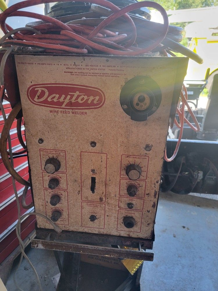 Daton Mig  Welder