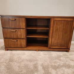 Solid Wood TV Stand/Cabinet