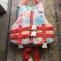 Speedo Life Vest Like New 