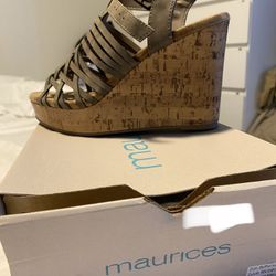 Strappy Wedge Size 9