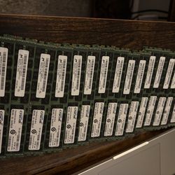 128GB (16 x 8GB) Crucial DDR3L-1333 ECC RDIMM PC3L-10600R Server RAM used Lot