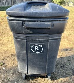 Trash Bin