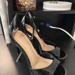 Heel Size 5 In A Half 