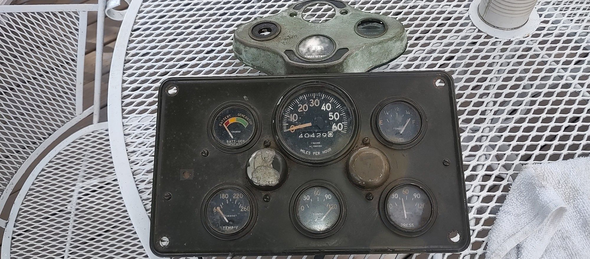 Instrument Panel / Gauges -Vintage
