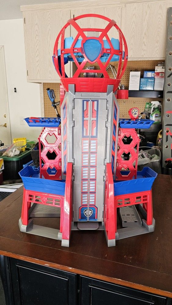 Paw PATROL TOWER