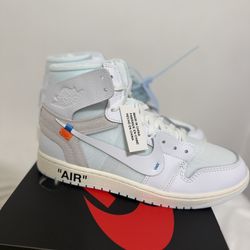 V.A.A. Jordan 1 10.5