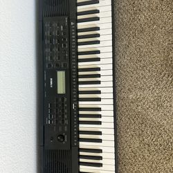 Yamaha Keyboard With Stand Perfect Condition 