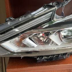 2016 2017 2018 Nissan Altima Driver LH Left SIDE Halogen Headlight
