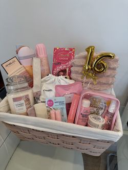 Birthday baskets