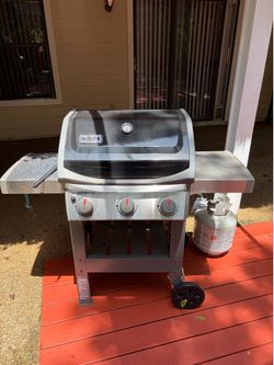 Grill - w propane tank