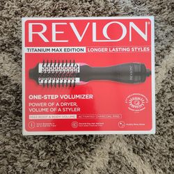 Revlon titanium max edition one step volumizer