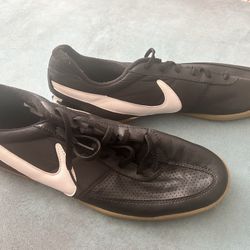 Nike Sho, Size 13