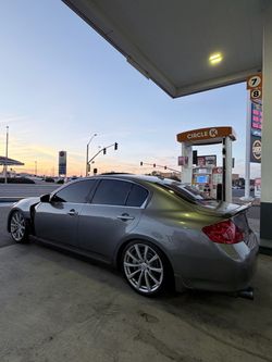 2011 Infiniti G37