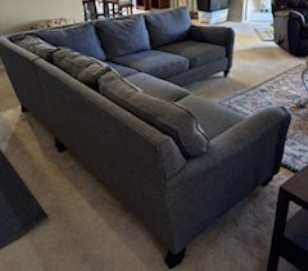 LSHAPED COOL GREY FABRIC MODERN SECTIONAL COUCH ((free delivery))🚙🚙🚙