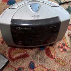 Radio/alarm Clock