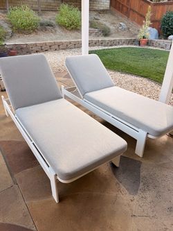 Patio lounge