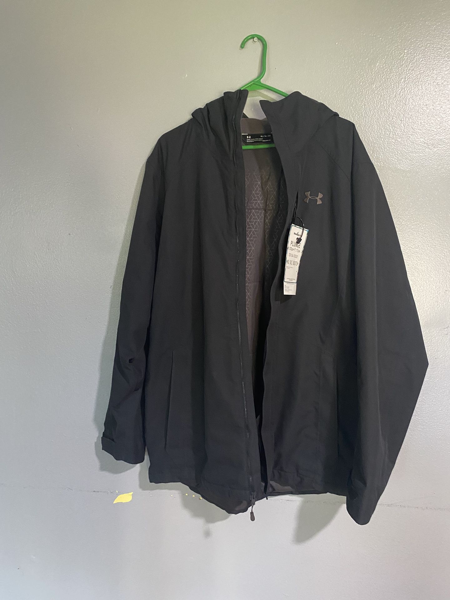 Under Armour Mens Jacket SizeXL