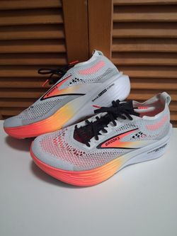 NEW Brooks Hyperion Elite 4 Men's Running Shoe * Size: 8.5 (Medium)