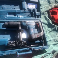 BRAND NEW BOSCH RH540m With BIT