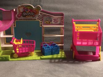 Shopkin Market + Giant Shopkin Shopping Cart + 4 Shopkin Shopping Bags