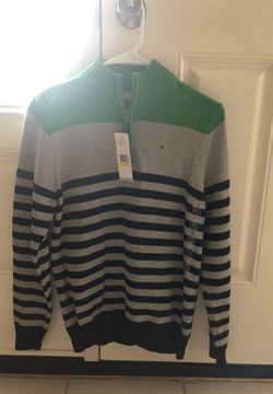 Boys sweater Medium size 12-14 Tommy Hilfiger. NEW never worn