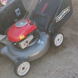 Craftman Push Law Mower In Good Working Condition 