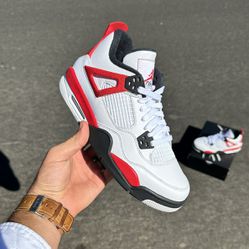 New Jordan 4 Retro Red Cement GS / women’s (sizes available in description)