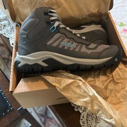 Brand New Keen Reno Mid KPF Soft Toe - Size 8 - Women 