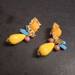 Dangle Clip On Vintage Mid Century Earrings, Goldtone W/Colorful Beads & Goldtone Butterfly
