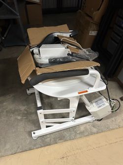Electric Toilet SeatLift